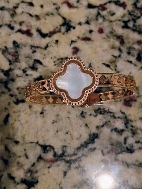 New Rose Gold-Tone Clover Bangle Bracelet with Mother-of-Pearl Inlay